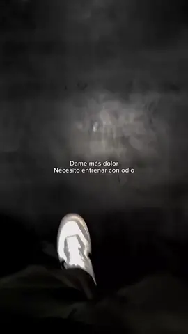 MOTIVACIÓN GYM 🔱  #fitness😈🔱🔱😈 #girlsgym #gymbro #music #fyp #electronicmusic #motivacion #gymrat #gimnasio #gym 