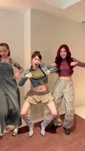 bini stacey, sheena, gwen, maloi, colet, aiah and mikha dancing budots emergency remix tiktok trend song😭😂 please press 1 gwen if you need help 😭🤣 #bini #binistacey #binimaloi #binisheena #binimikha #binigwen #binicolet #biniaiah 