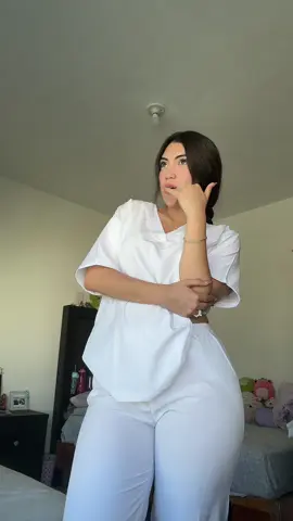 Hola mi amor🙂‍↕️🤳