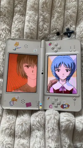 i actually had no idea that this game existed p.s i hate england 😔  #neongenesisevangelion #dsi #moddeddsi #psp #psvita #ds #nintendo #nintendods #dsixl #nge #consoles #gaming #anime #2000s #nostalgia 