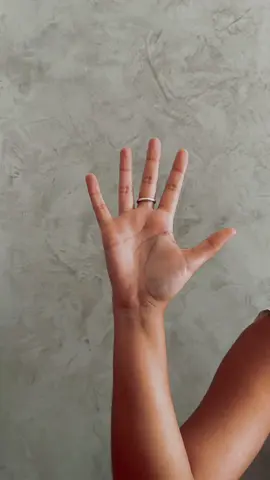 Quantos dedos você baixou? Transforme seu celular em uma maquininha com o InfiniteTap e tenha as menores taxas do mercado, que diminuem à medida que você vende mais. Você recebe na hora ou em um dia útil. Baixe o aplicativo gratuitamente agora e comece a lucrar mais! 🖤