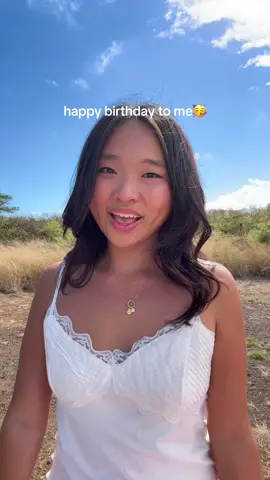 happy birthday to me🎉 #happybirthday #birthdaycelebration #19thbirthday #birthdayoutfit #teencontentcreator 