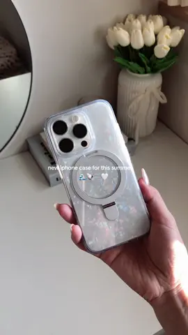 I’m genuinely obsessed!! it is also magsafe ‎🤍 I have linked on my bio for you 🫧🐚‎ @CASEKOO #casekoo #magsafe #cleangirlaesthetic #shell #pearl #amazonfinds #phonecase #romantisizeyourlife 