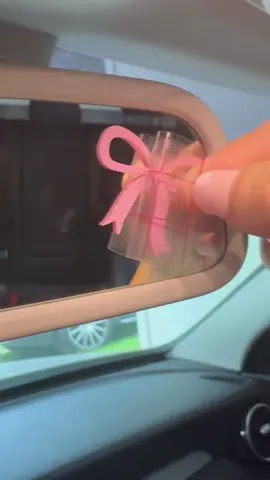 Her surprise & genuine shock was worth the stress of hiding it! @Ava Jett @aisley jett @Dad of the Jettset #sweet16 #firstcar #car #carsoftiktok #cardetailing 