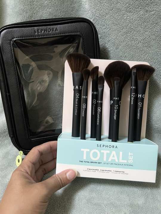 @sephora @Skeepers  thanks For sending me this magnificent brush set so ideal with the essential brushes that I can use in my day to day #brush #set #sephora #sephorabrushtotalset 
