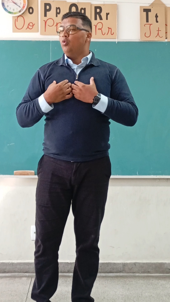 @Hazael Lopes meu líder fazendo dinâmica na escola dominical #jesuslovesyou #dinamicacrente 
