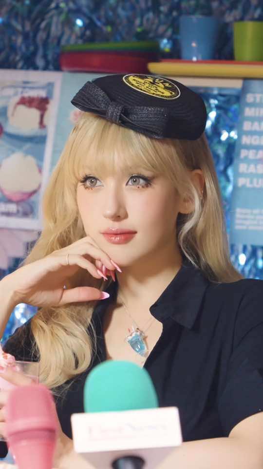 JEON SOMI (전소미) - ‘Ice Cream’ M/V MAKING FILM ⠀ ✷ LINK IN BIO ✷ ⠀ #JEONSOMI #전소미 #IceCream #IceCream_JEONSOMI #THEBLACKLABEL #더블랙레이블