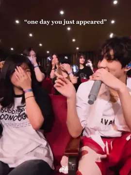 jungwon & sunoo singing to engenes was so cute || pls vote for enha on upick #enhypen #jungwon #jungwonenhypen #sunoo #sunooenhypen #jakeenhypen 