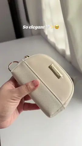 Secosana Coin Purse 146 Only!!! Grab yours now! Very classy ✨🤍 #fyp #fypシ #foru #foryou #winry #secosana #coinpurse #wallets #pouch #cute #purse #wallet #fypシ  #musthave #tiktokfinds #aesthetic #budolfinds #walletforwomen #tiny 