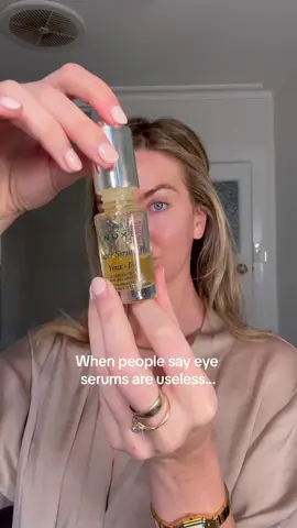 Hands up if you have blue under eyes 🙋‍♀️ @SEPHORA AUS + NZ #nuxe #SuperSerum10 #HuileProdigieuse #eyeserum #bodyoil #blueundereye #glassskin #glowyskin #eyecircles #puffyeyes 