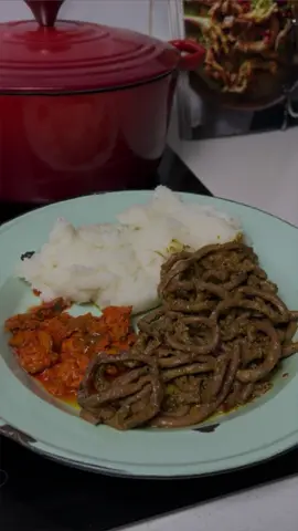 My favourite meal!! #tiktokbotswana🇧🇼 #tiktoksouthafrica🇿🇦 #theeprettychef #tiktokafrica #AfricanFood 