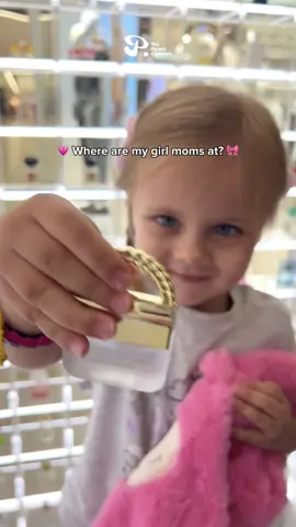 Starting her little designer perfume collection early👧🏼💕 Guess which country we are poppin’ next ? 🇸🇬🇮🇩🇨🇷 Showroom : Level 14 HoHup Tower KL (beside Brew House) ✈️ Order via website, we ship internationally！ #theparentcompanymy #miniature #perfume #girlmom #mini 