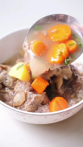 Sup Buntut minumnya wajib @ITO EN Indonesia #resepsimple #masakanrumahan #itsfrydays 