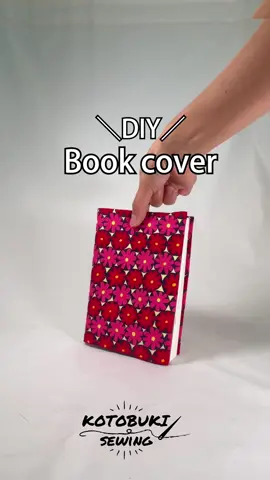 #簡単ブックカバーの作り方 #ハンドメイド好きさんと繋がりたい #ハンドメイド #かわいい#easydiy #sewing #diyproject #sewingtiktok #sewinghacks #sewingtutorial #howto #handmade #sewingtips #sewingdiy #bookcover #diybookcover 