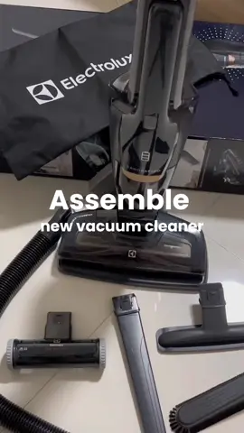 ถึงเวลาประกอบร่างแล้วววว #เครื่องดูดฝุ่น #เครื่องดูดฝุ่นไร้สาย #electrolux #ConSantanderConecto 