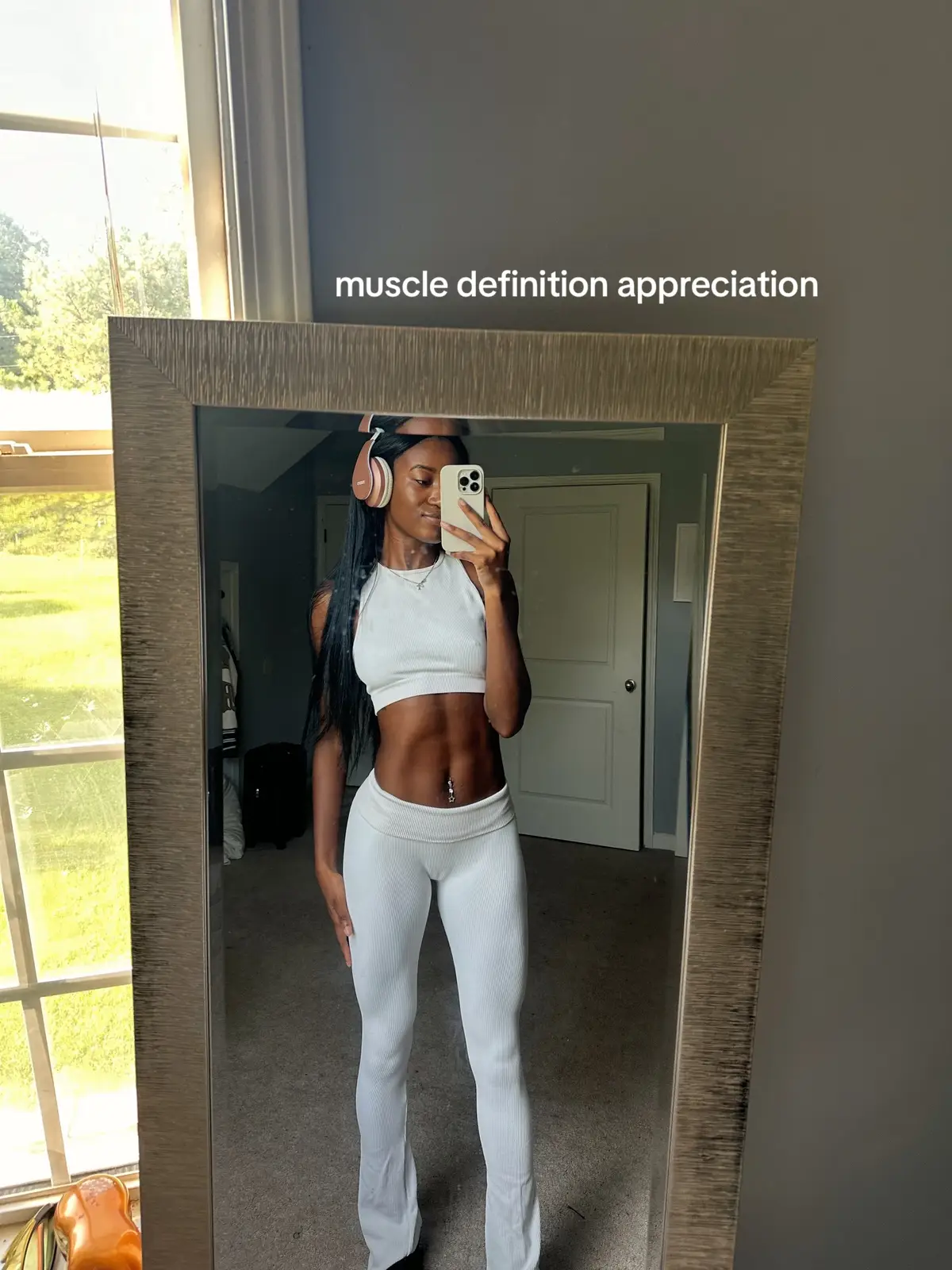 ready to hit back and core today💪🏾 #fypp #progress #progresspics #muscle #muscledefinition #abs #core #waist #quads #gym #GymTok #wellnessjourney 