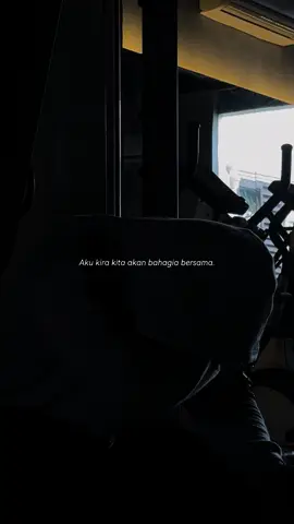 Missing someone who lose interest with me. #fyp #fyppppppppppppppppppppppp #indonesia #makassar #makassartiktokers #GymTok #motivation #fypシ #sadgym #forbiddenpre #forbiddenpreworkworkout #heartbreak #sadgymtok #gymheartbreak #relapse 