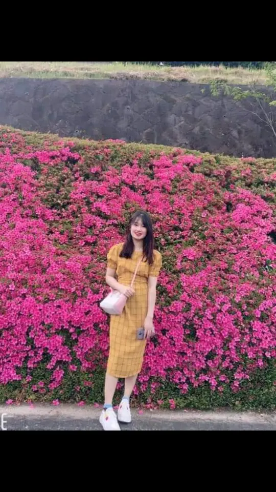 hỏi thế gian có bao liều thuốc bổ!.  sẽ chữa lành căn bệnh khổ vì iu. iu cũng khổ hông..iu cũng khổ 🙈 trái tim 💓 này fit sẻ cùng ai ạ!!