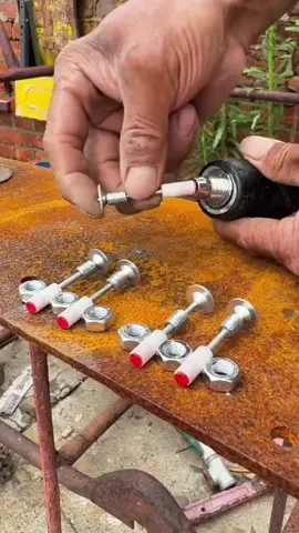 steel nails guns . dengan menggunakan tembak paku ini anda bisa memasang aksesoris rumah dengan mudah . lampu kamera pengintai dll dapat dengan cepat dan mudah anda memasangnya . #tembakpaku  #DIY #renovasirumah  #panjankofficial 