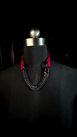 Is it a familiar feeling? #chicchok #choker #fashion #dealsforyoudays #OOTD #necklace #handicraft #chain #darkromance#accessoires #simple 