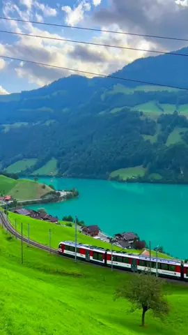 🚩 SWITZERLAND 🇨🇭⛰️🏡🪴🌸 #fyp #nature #switzerland #swissaround #travellife #explore #viral #100k 