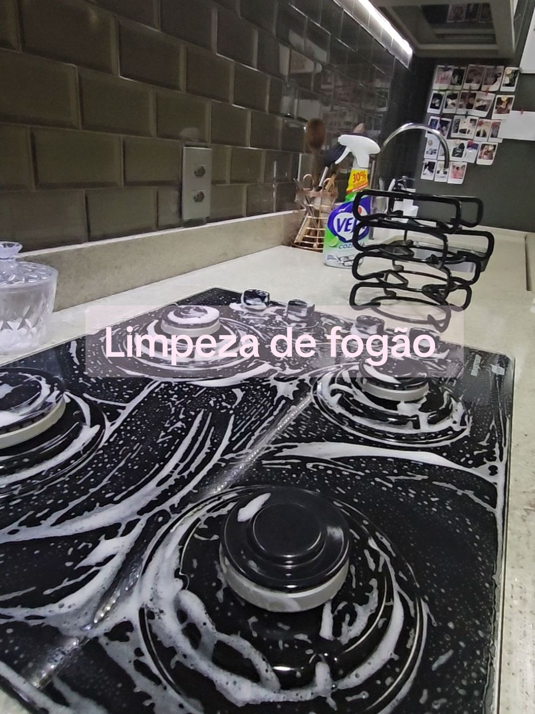 Bora limpar o fogão com esse produto Veja desengordurante, ele é maravilhoso #veja #recomendo #limpeza #foryou ##fyp #foryoupage #fy 