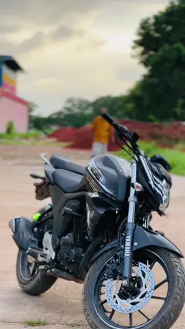 #fzsv2 #protek ta cheler sokh akta bike thakbe tar nejar😅⚡️#modified #saifsalman075 #viralvideo #bdtiktok #foryou #viewsproblem😭 #support #me #bikelover 