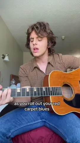 Who wants an acoustic version of sunday morning?? #fyp #music #dominickfulco #guitar 