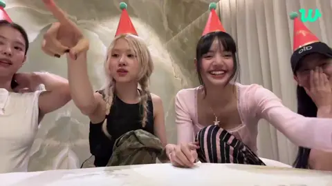 live completa do blackpink em comemoração a 8 anos do grupo. ❤️ #rosé #lisa #jennie #jisoo #blackpink 