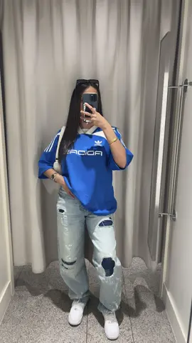 jersey szn 💙 #adidasoriginals #jersey #footballjersey #blue #fashion #fashiontiktok #styleinspo #foryoupage #foryou #fyp 