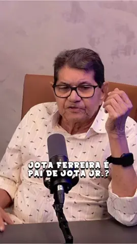 Verdadeiro ou falso: Jota Ferreira é ou não é pai de Jota Jr.? ✅❌ Vem descobrir! 👀😂 -  Acesse nosso canal no Youtube e assista ao episódio completo! ▶️ Patrocinadores do podcast No Detalhe: 📌 Loja do Condomínio (@lojadocondominio) 📌Mari Folheados (@marifolheadospe) 📌 Jogo de Ouro (@jogodeouro.bet) 📌 Sol Imovéis (@solimoveissolutions) Apoio: @cafecomleiteolinda #podcast #nodetalhe #podcastnodetalhe #humor #cortesnodetalhe #jotaferreira