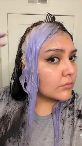 So my blonde piece was suppose to be blonde 😭 HELP…black bled into it #fyp #dyppppppppppppppppppppp #hairtok #blockcoloring #blockcolorhair #fails 