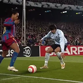 Ronaldinho Gaúcho The Best 👑 #ronaldinho #skills #goal 