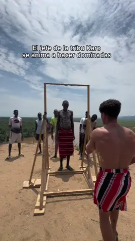 Hago dominadas con el jefe de la tribu 🤯