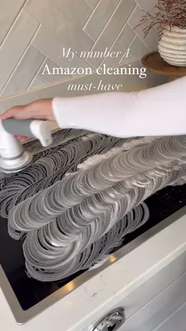 👏 Best 👏 purchase 👏 ever! 👏 genuinely has changed my cleaning game is my non-negotiable cleaning tool now. It’s currently 30% off so I had to share it. The link is in my bio ⬆️  . . Ad @amazonuk  #amazonfinds #cleaningtips #cleaningaccount #cleaning #instaclean