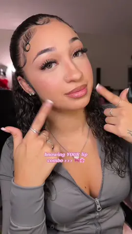 once you got your signature lip combo you don’t go back 🙂‍↔️💋  - • follow @offixialsml for more 💓 • dm/email for collabs/inquiries 💌 -  #explorepage✨ #explorepage #explore #makeup #lipcombo #lipgloss #lipcombos #fy #fypage #fypシ゚viral 