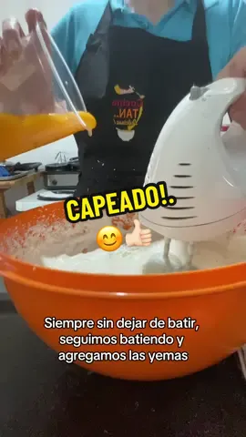 Cómo hacer el capeado!.😎✌🏻#comohacerelcapeado #comohacerelhuevoparacapear #huevoparacapear #huevoparacapeado #comohacercapeadoparachiles #comohacercapeadoperfecto #capeado #capeadoperfecto #chilesrellenos #chile #chiles #chilecapeado #comida #comidamexicana #comidacasera #CocinaTAN #CocinaTANdeliciosa #VickyTan #chilesrellenosdequeso #chilescapeados #capeadoparachilesrellenos #videoviral