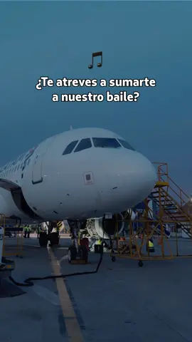 ¿Aún no te aprendes este baile? ¡Y qué estás esperando! Sigue la coreografía y hazla tuya. Volamos por ti. ✈️ Disfruta del video completo Volamos por ti en nuestro canal de Youtube #LATAMAirlines #CarlosVives #volamosporti