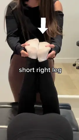 Replying to @milothatxh Cracking this glow stick back into alignment 🤪 #Wellness #Exercise #Fitness #Melbourne #Chiropractic #Chiropractor #Health#Chiropracticadjustment #Chiropracticcracks #Spinalhealth 