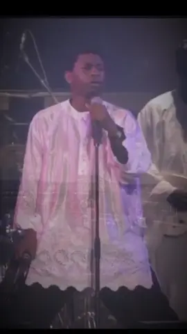 #CapCut#youssoundour🎤🎶 #abonnetoi❤️❤️🙏 #senegalaise_tik_tok Baye youssou ndour et El super étoile de Dakar Tongo bercy 95 #khadmby34 #senegal #Love #youssoundour❤️❤️❤️❤️abonne🙏🙏 #senegalaise_tik_tok🇸🇳👑👑🎶🎤 
