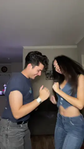 Cute dance trend to do with bf 🩵#trend #couplestiktok #fyp #dance #vibin @Aaron 