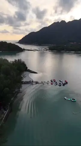 Welcome to Paradise 101 Langkawi! 🌴 Where the beauty of heaven meets the wonders of Earth! Book your tickets now and get ready for an unforgettable experience! Send us a DM to reserve your spot! 🌞🌊 #Paradise101 #Langkawi #booknow #credittovideoowner  @NaturallyLangkawi @Langkawi SkyCab @Nura @Rhys William @Yazmin Aziz 