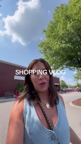 His dinner request was costco cheese pizza and hot dogs🥹🤌🏼✨#momoffour #shopwithme #shoppingvlog #MomsofTikTok 