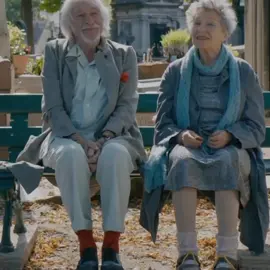 Mình ngồi cạnh nhau.  Dẫu muộn màng đến cuối chiều tàn #lylya #remake_howng17 