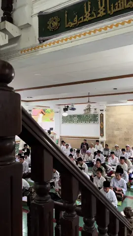 Imam ali : ilmu lebih baik dari harta ilmu menjada mu dan harta km yg menjaga ilmu tdk akan habis bila di berikan harta akan habis kalo di berika #fypシ #santripondok #santriindonesia #bogorbarat #alhidayah #cibatok#cibungbulang #masukberanda 