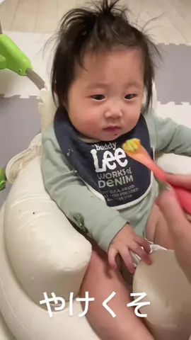 息子が離乳食を食べてくれなさすぎてやけくそになる瞬間 @🦁ヘアーの息子 #育児の悩み #子育てあるある #赤ちゃんのいる生活 #面白い #おすすめ 
