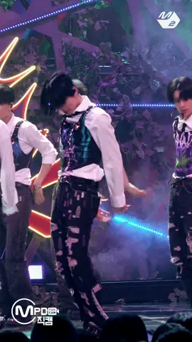 니키 Brought The Heat Back 진짜 못 참겠다🔥 #MPD직캠 #MPDFanCam #M2 #ENHYPEN #엔하이픈 #BroughtTheHeatBack #HB_Challenge #NI_KI #니키 @enhypen