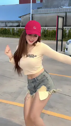 ก้มทีนึง ฟิลเตอร์อยู่บนหมวกแระ🤣 #ฟีดดดシ #ชื่อฟ้าชอบเต้น @ชื่อฟ้าชอบเต้น (สำรอง) 