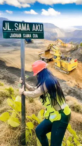 jalanin aja #anaktambang #tambangbatubara #cewektambang #jalanjalan #ldr #ldrstory #ditinggalrabi #ponidi #dennycaknan #anakrantau #storytambang #operatormuda #rambujalan @(っ.❛ ᴗ ❛.)っ 