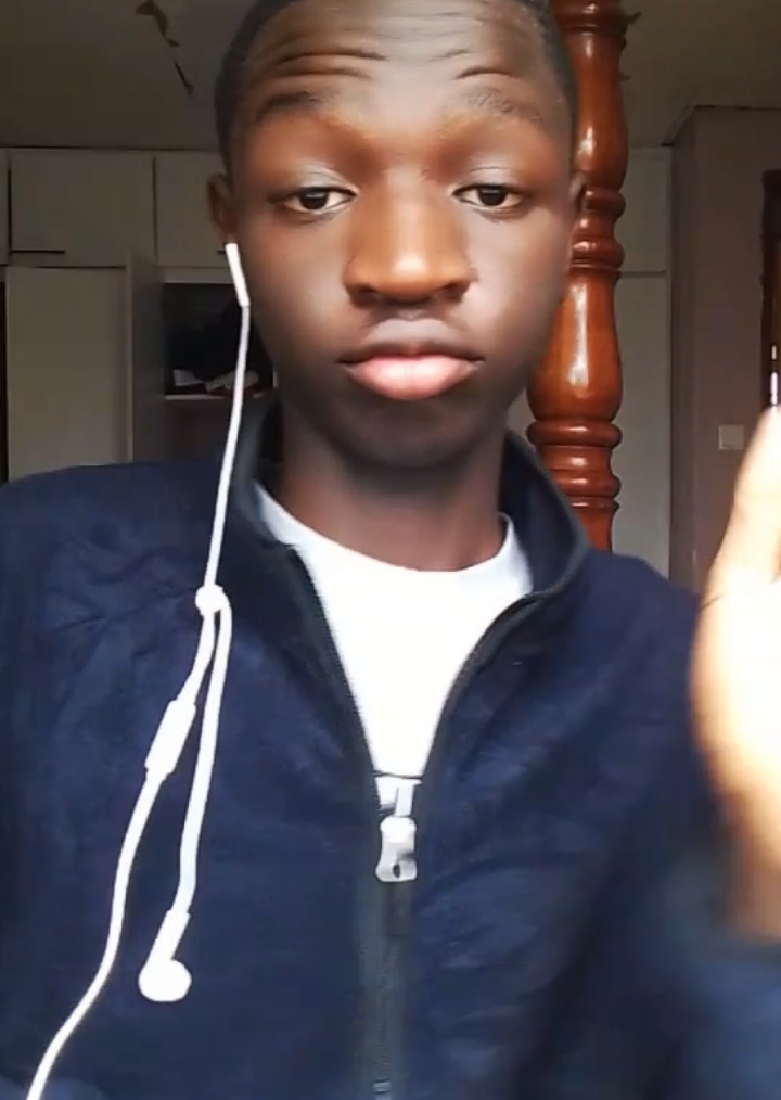 peer pressure ni wazimu😭🎀#fypシ゚viral #radiantoricko #orickosan #kenyantiktok🇰🇪 #tiktokkenya🇰🇪 #muturaisafruit #kenyanhighschool #tiktokkenya 